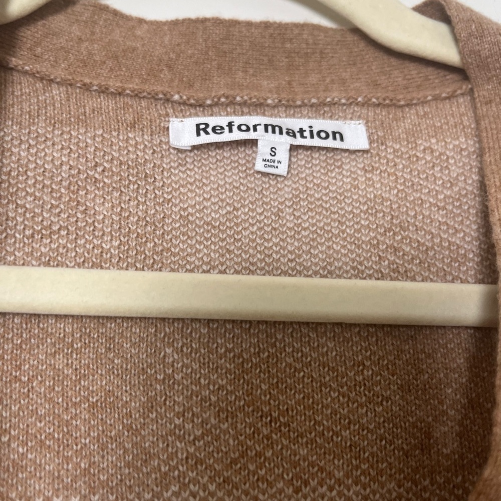 Reformation Fonte 100% Cashmere Cropped Cardigan in Gossamer‎ Size S - Picture 4 of 5